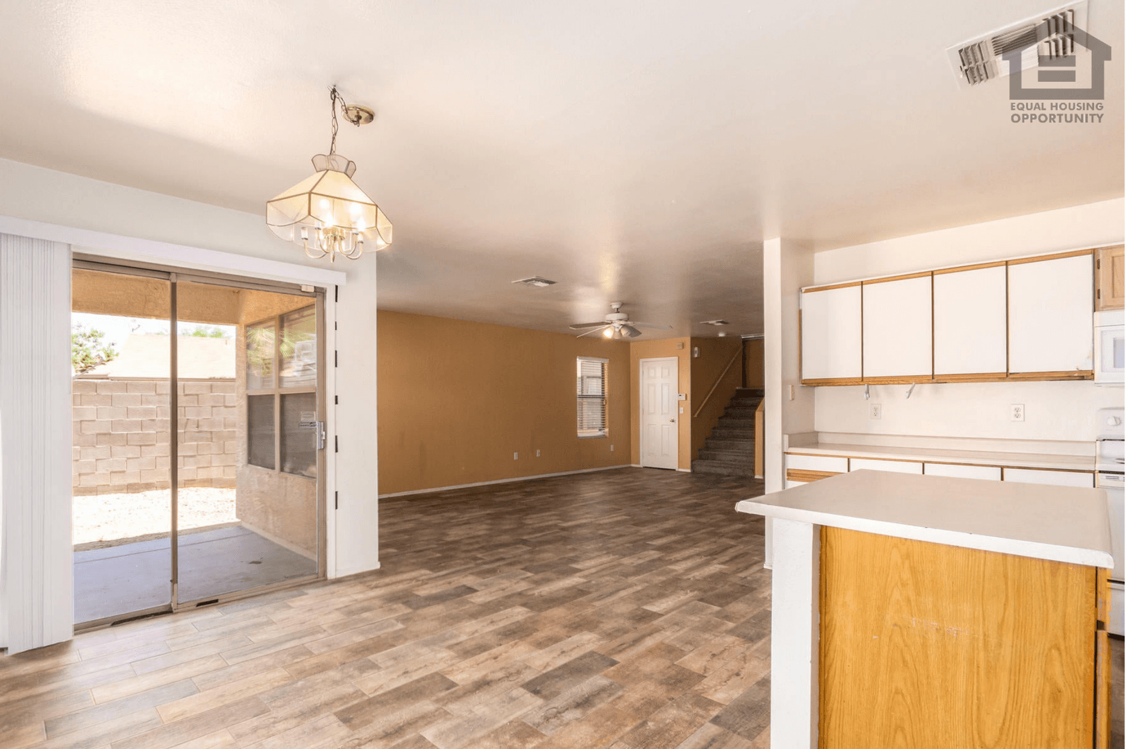 El Mirage House: 11762 W Main St