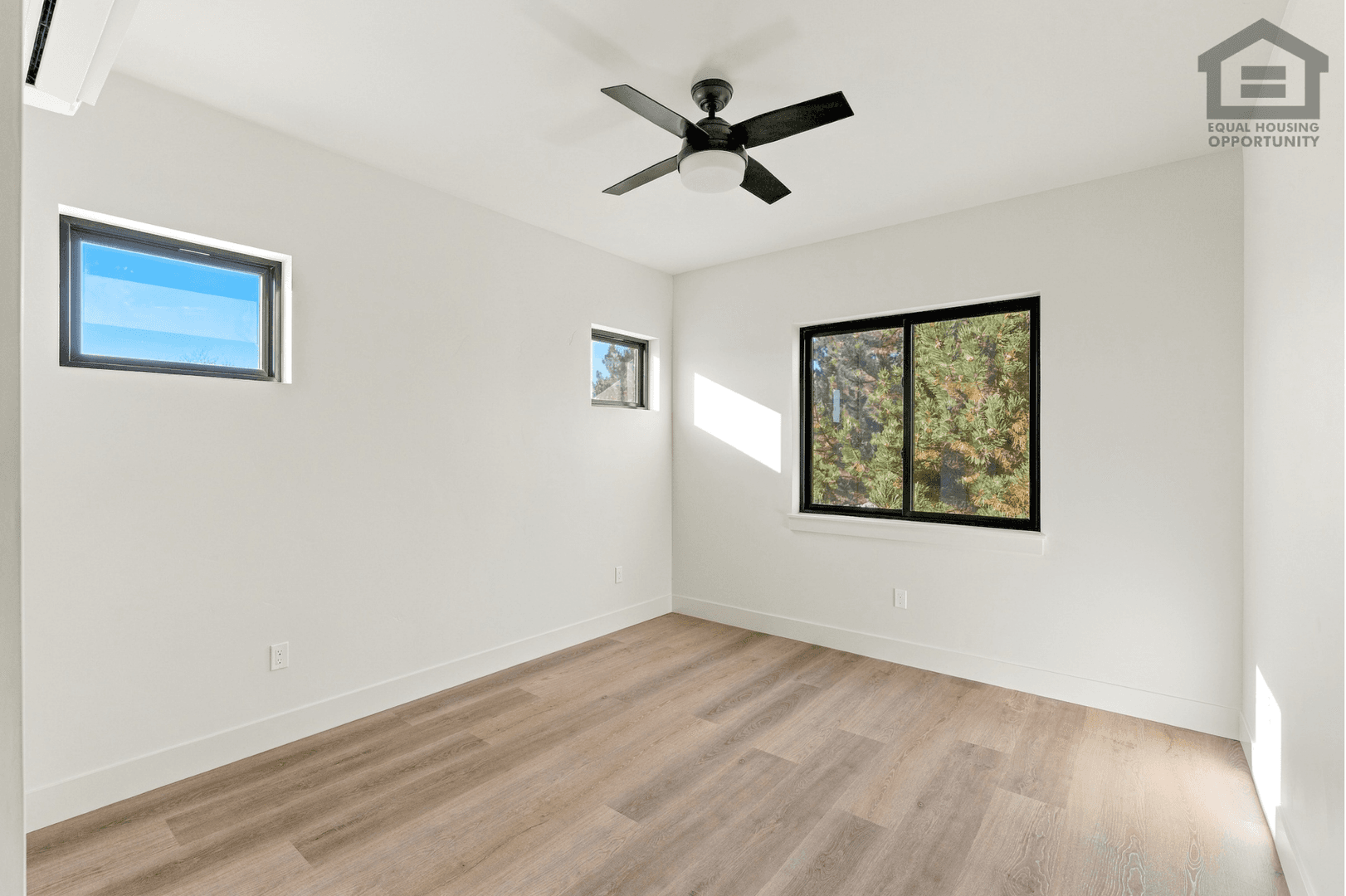 Redmond Apartment: 2035 SW Umatilla Ave
