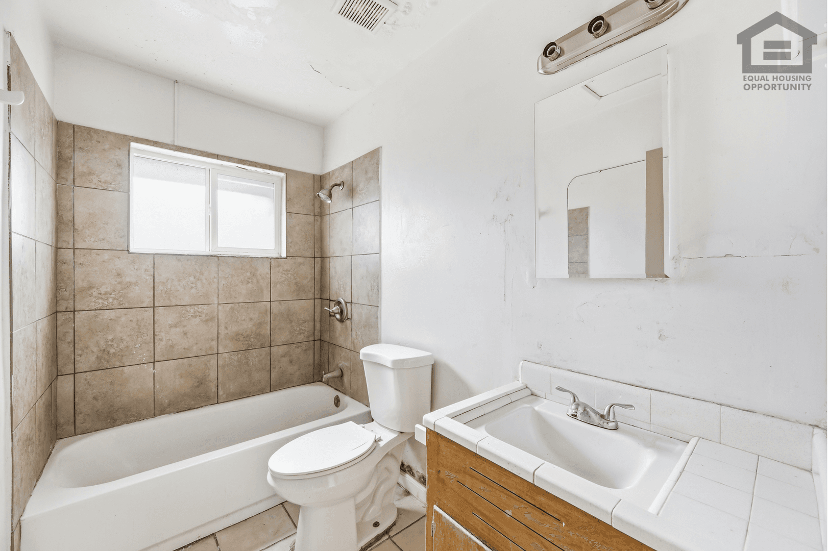 Phoenix House: 6532 N 19th Dr