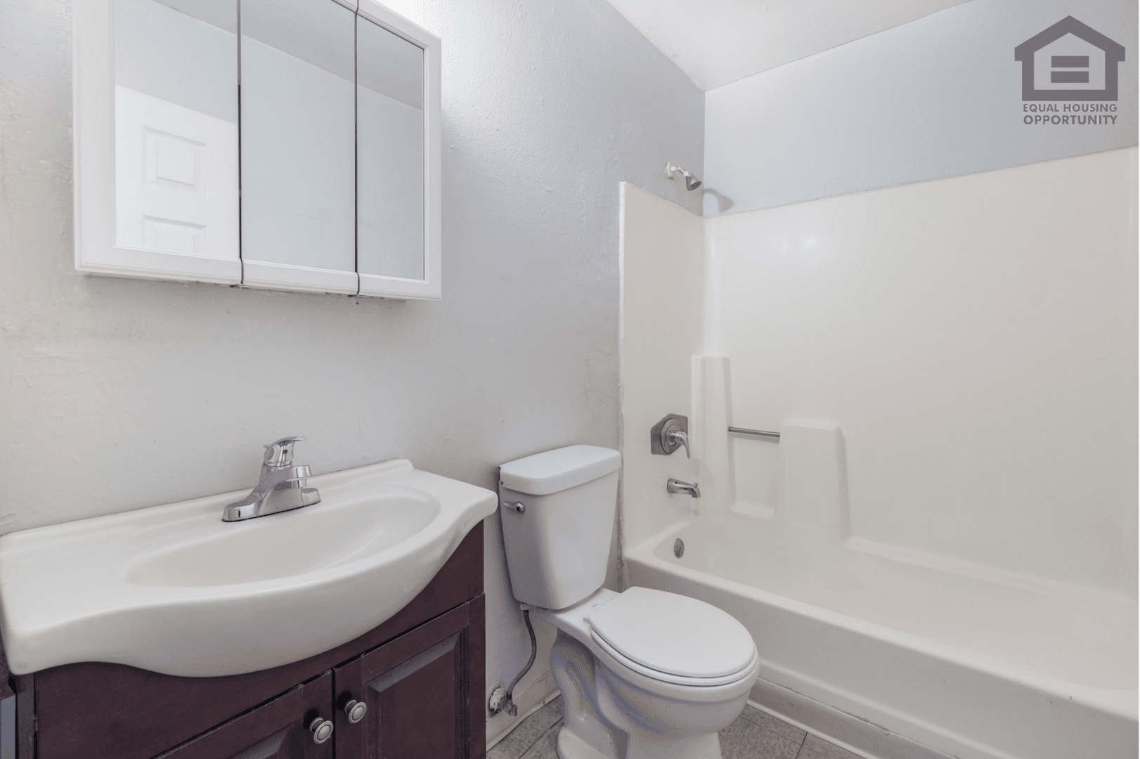Phoenix Apartment: 15605 N 29th St