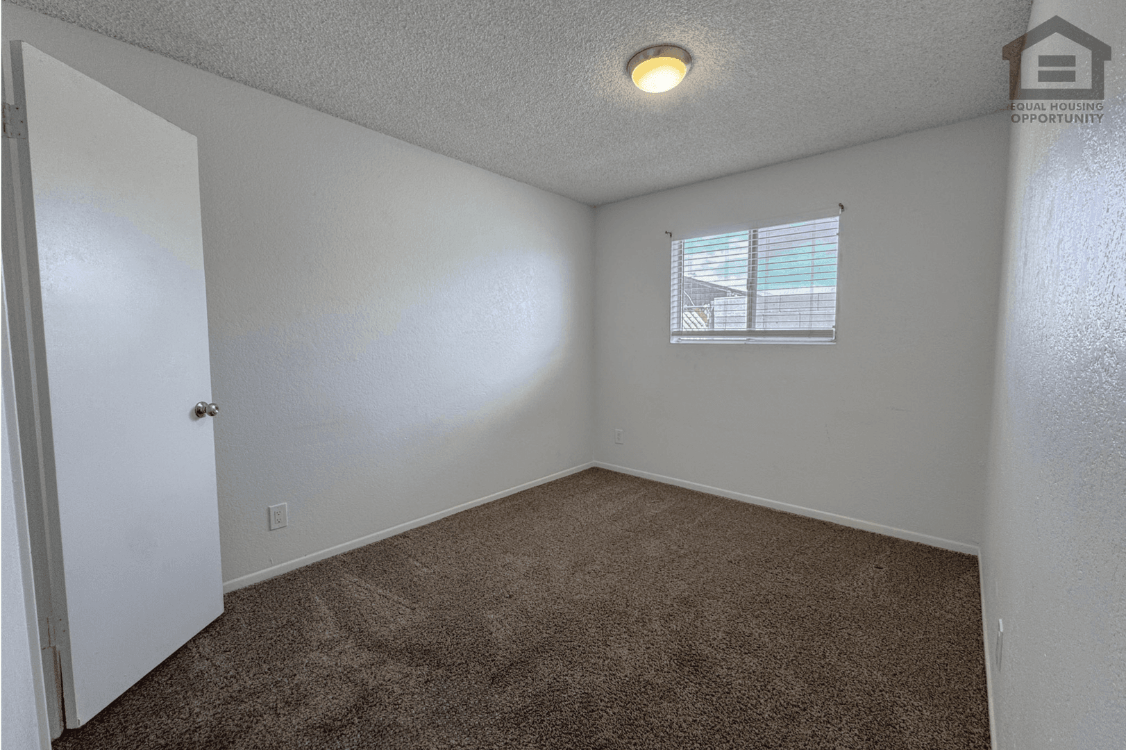 Chandler House: 936 E Flint St