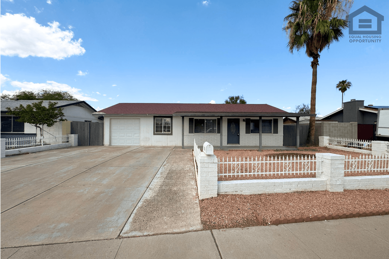 Chandler House: 936 E Flint St