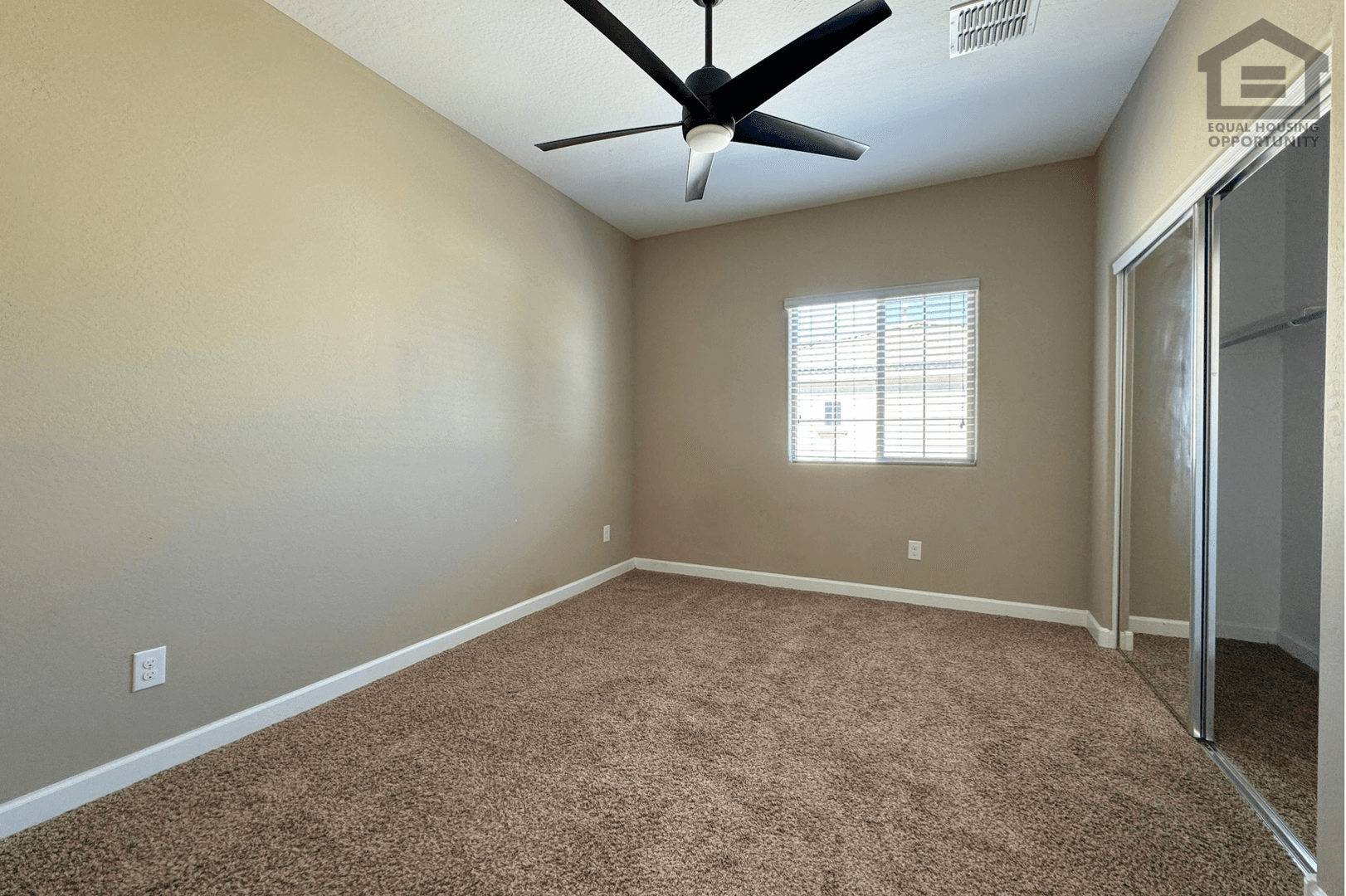Mesa Townhome: 1367 S Country Club Dr Unit 1193