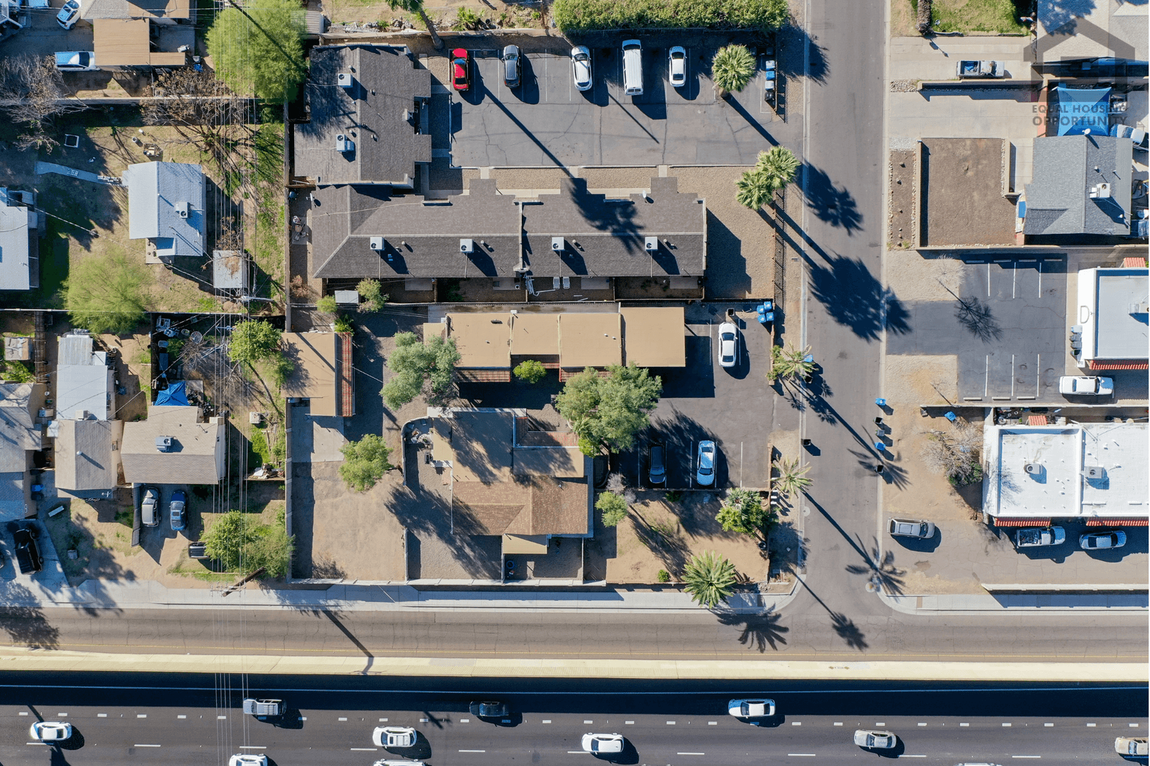 Phoenix Apartment: 2501 W Belmont Ave