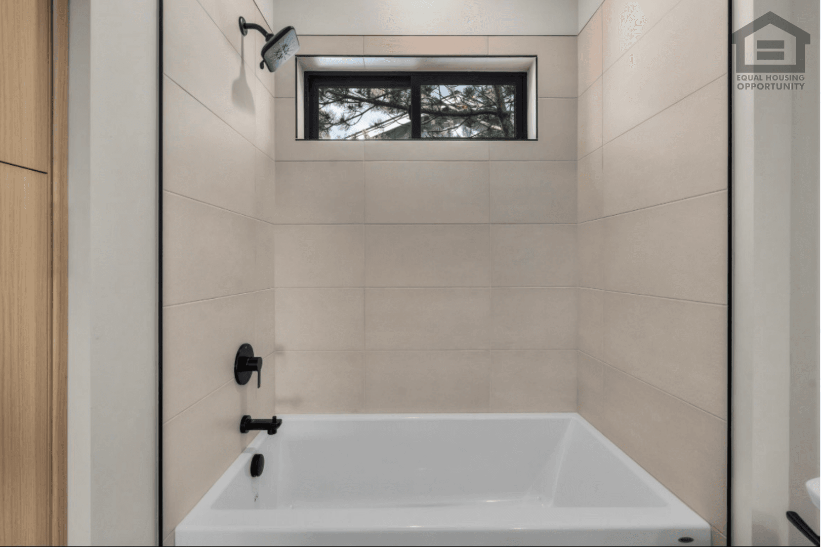 Redmond Apartment: 2045 SW Umatilla Ave