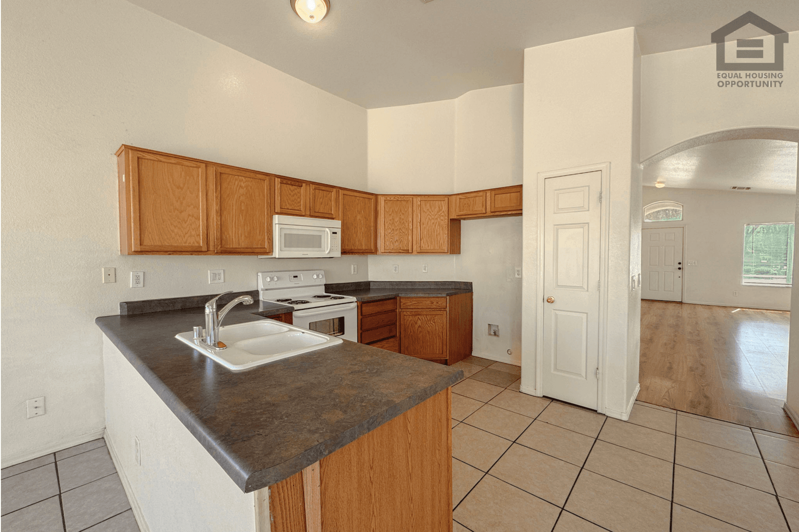 Peoria House: 8630 W Las Palmaritas Dr