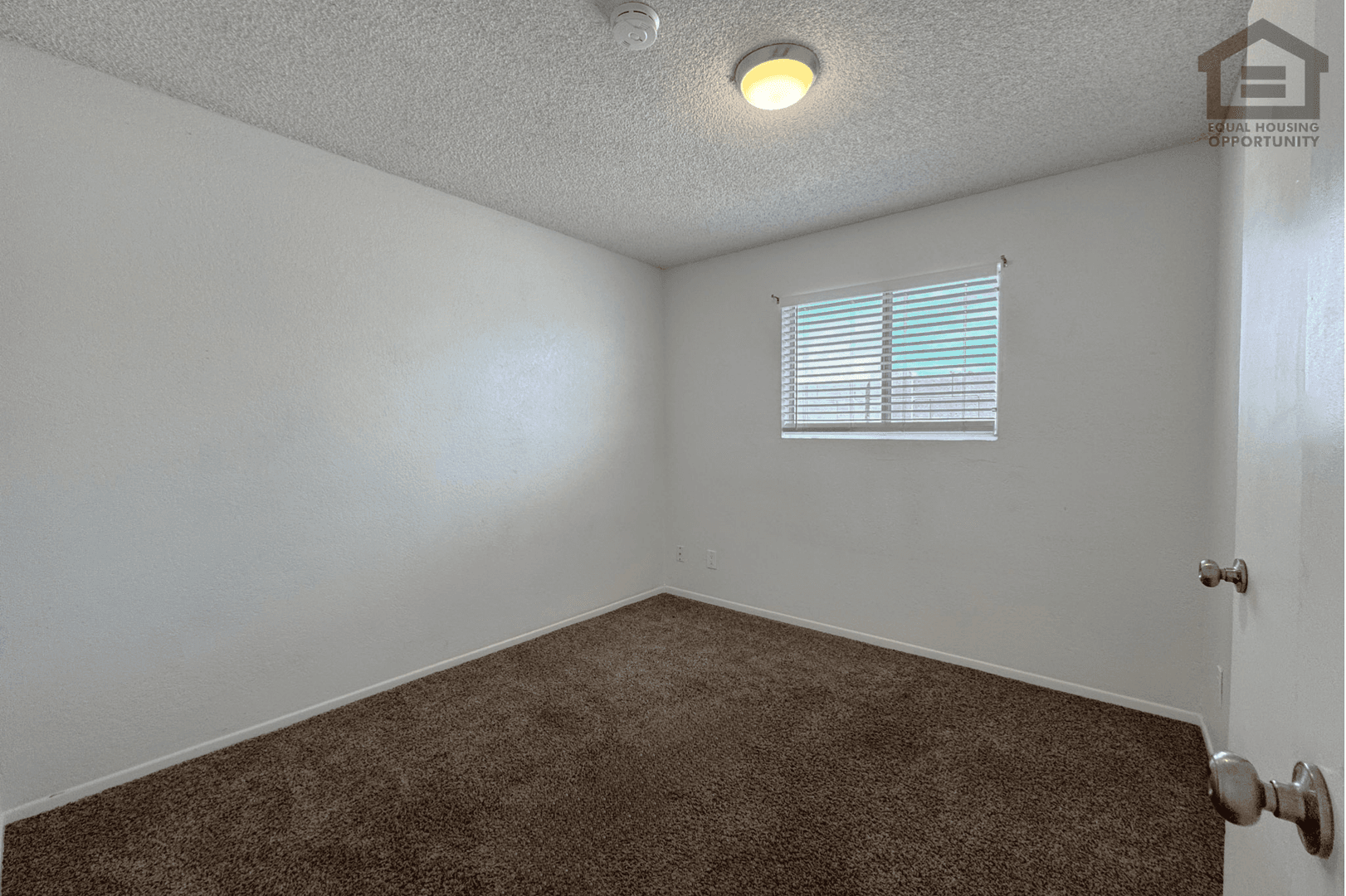 Chandler House: 936 E Flint St