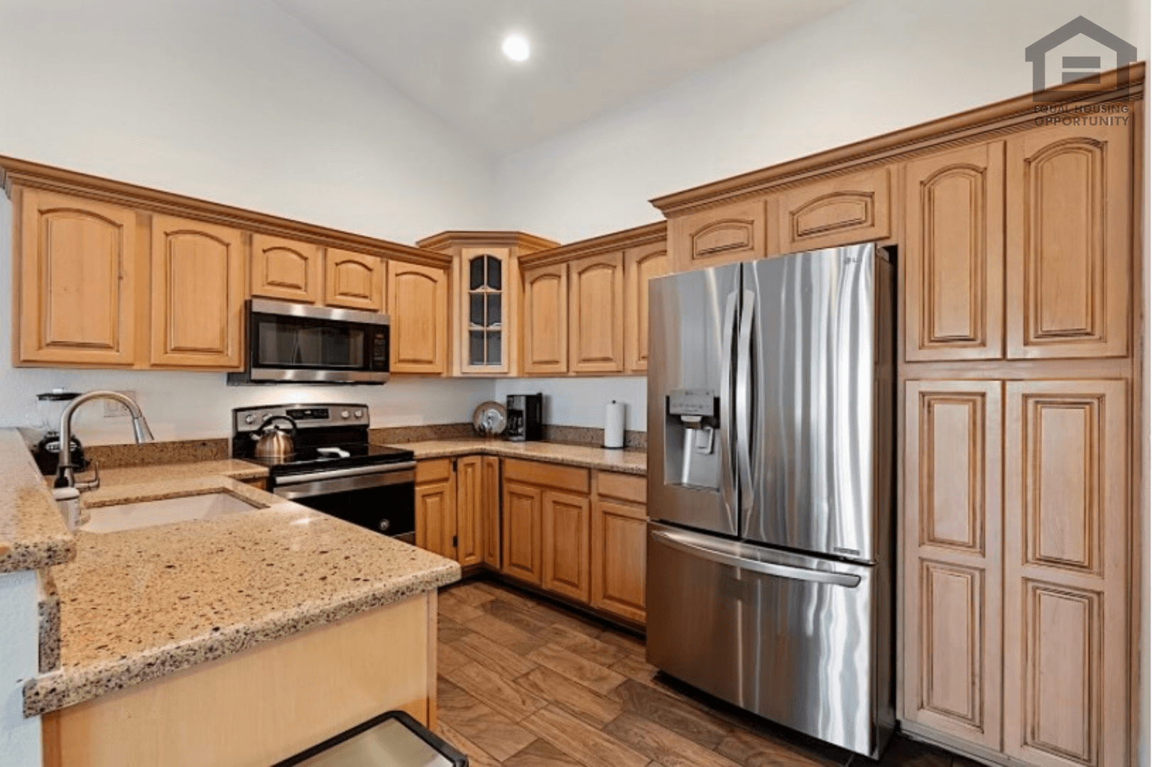 Phoenix House: 1 W Piute Ave
