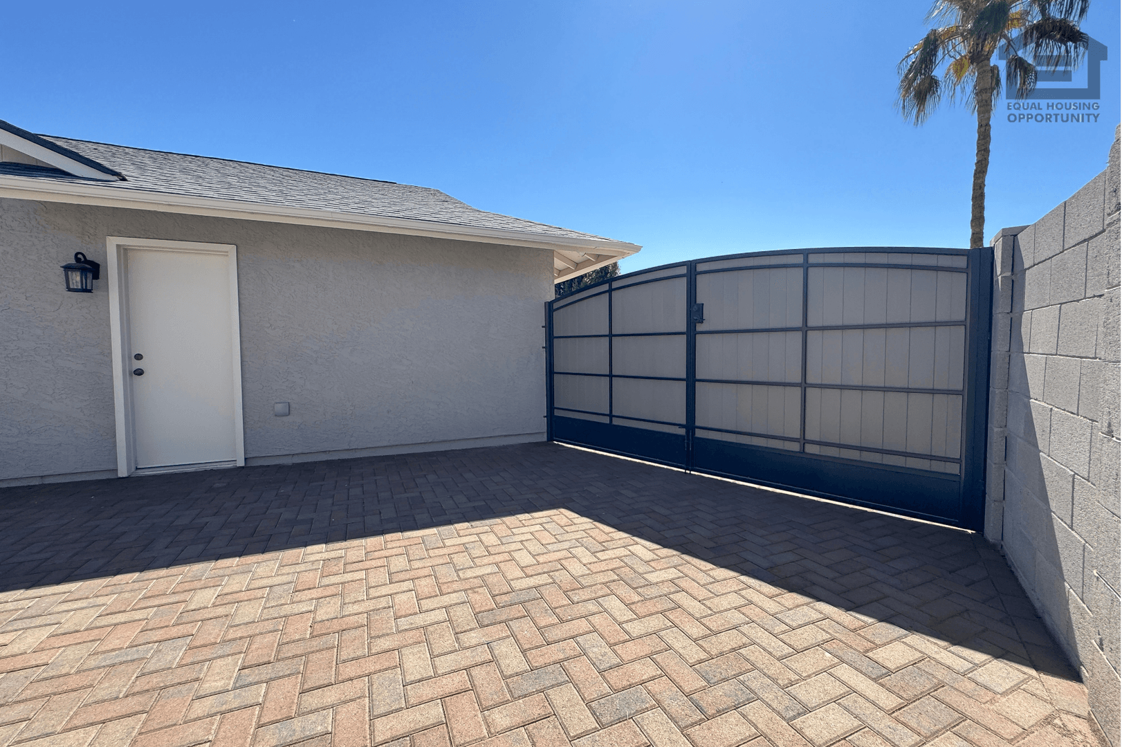 Mesa House: 1735 N Platina Cir