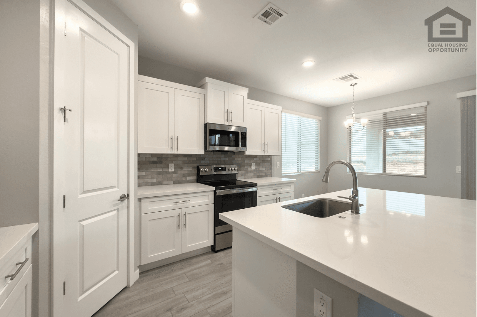 Phoenix House: 231 E Santa Cruz Dr