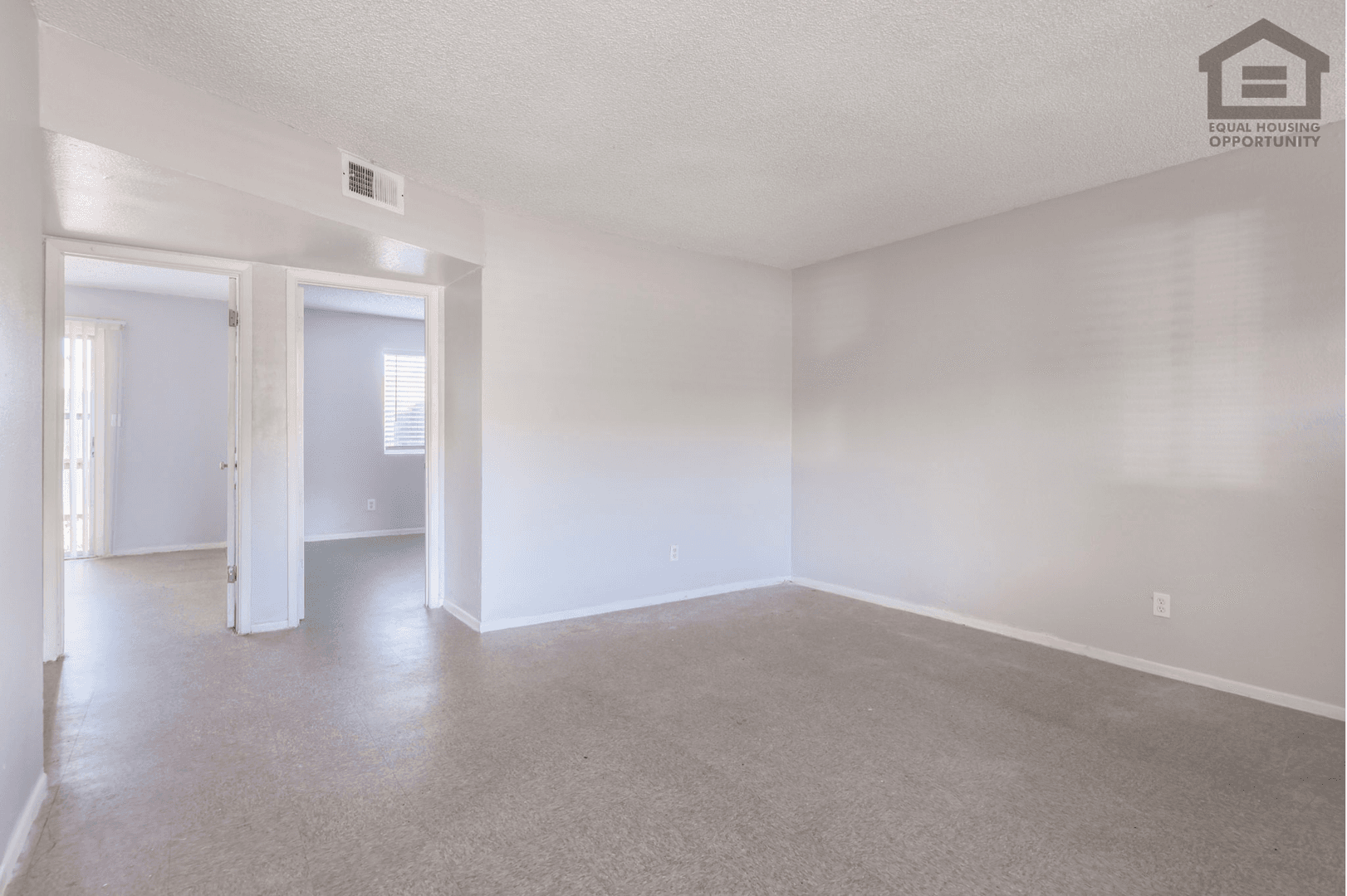 Phoenix Apartment: 15605 N 29th St