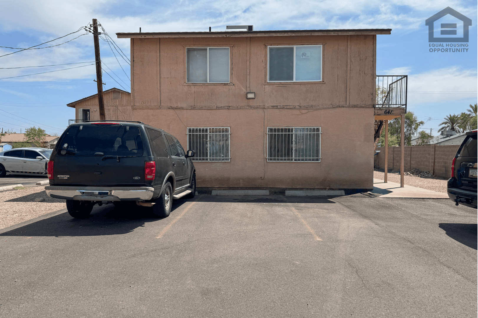 Phoenix Apartment: 641 N 30th St