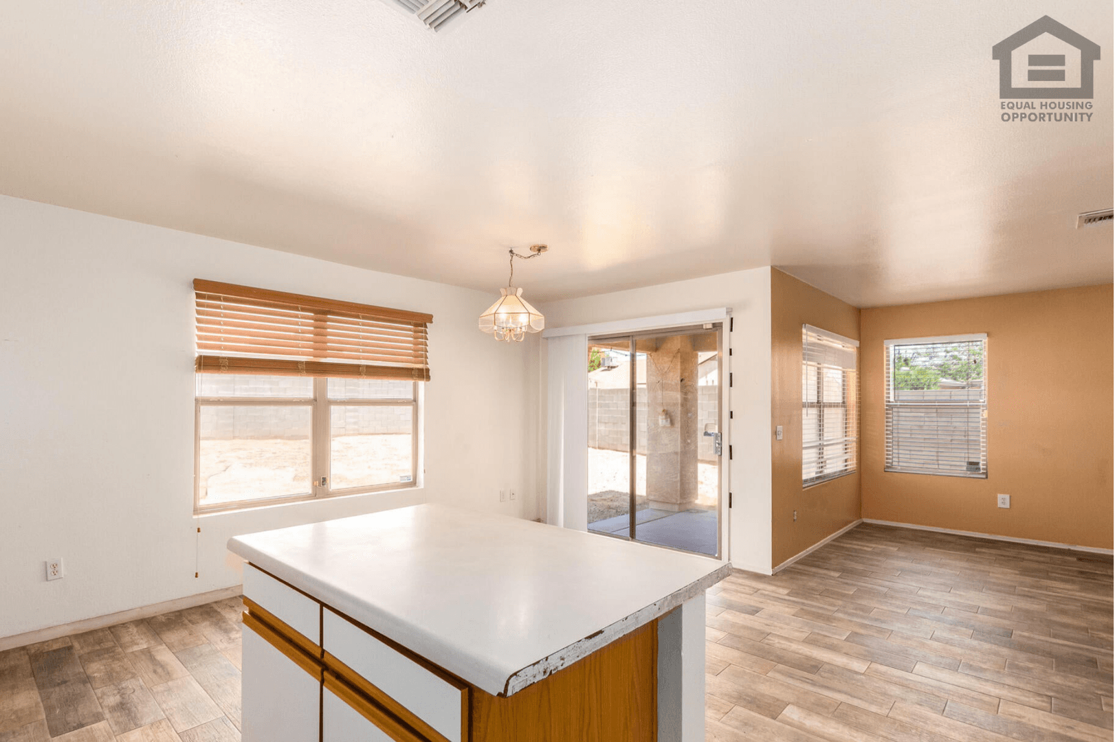 El Mirage House: 11762 W Main St