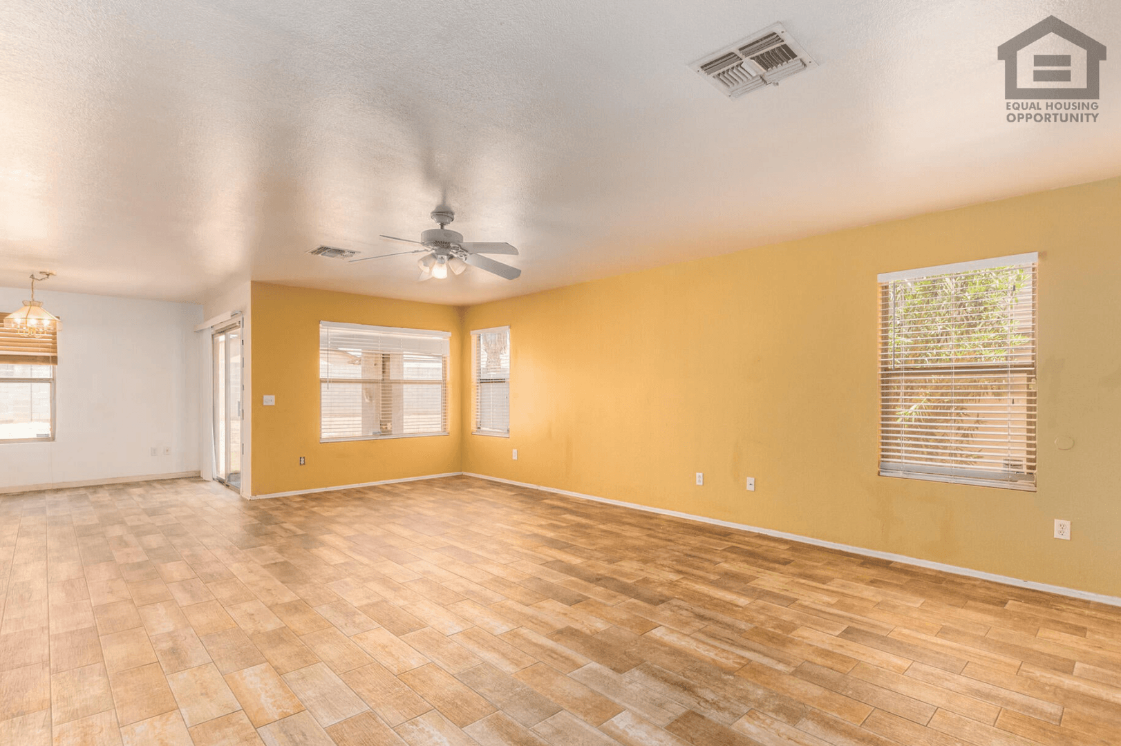 El Mirage House: 11762 W Main St