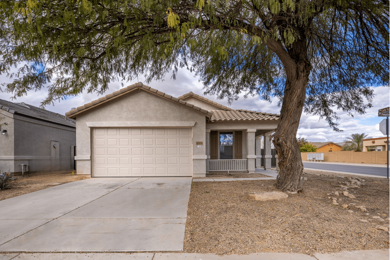 Maricopa House: 36496 W Pampoloma Ave
