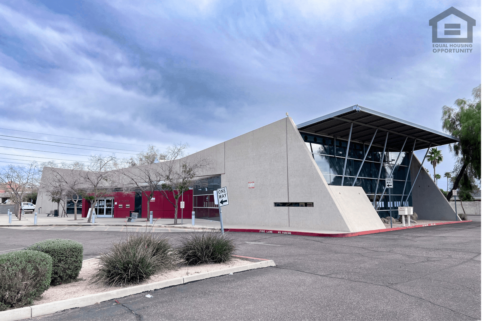 Phoenix House: 425 E Marco Polo Rd