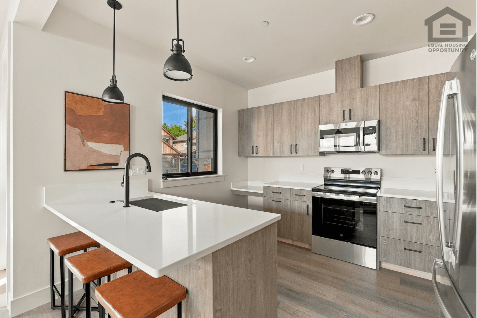 Redmond Apartment: 2035 SW Umatilla Ave