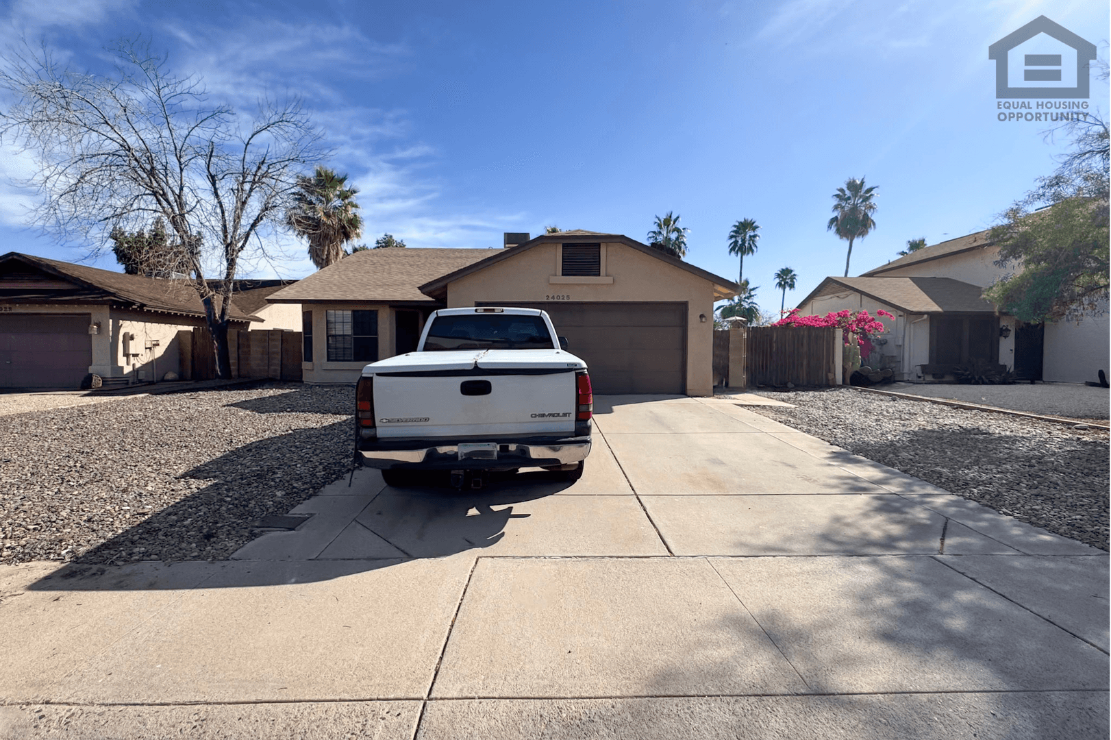 Glendale House: 24025 N 39th Ln