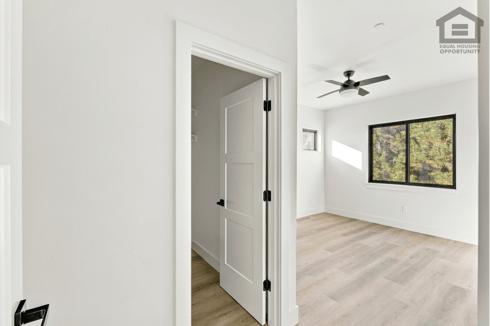 Redmond Apartment: 2035 SW Umatilla Ave