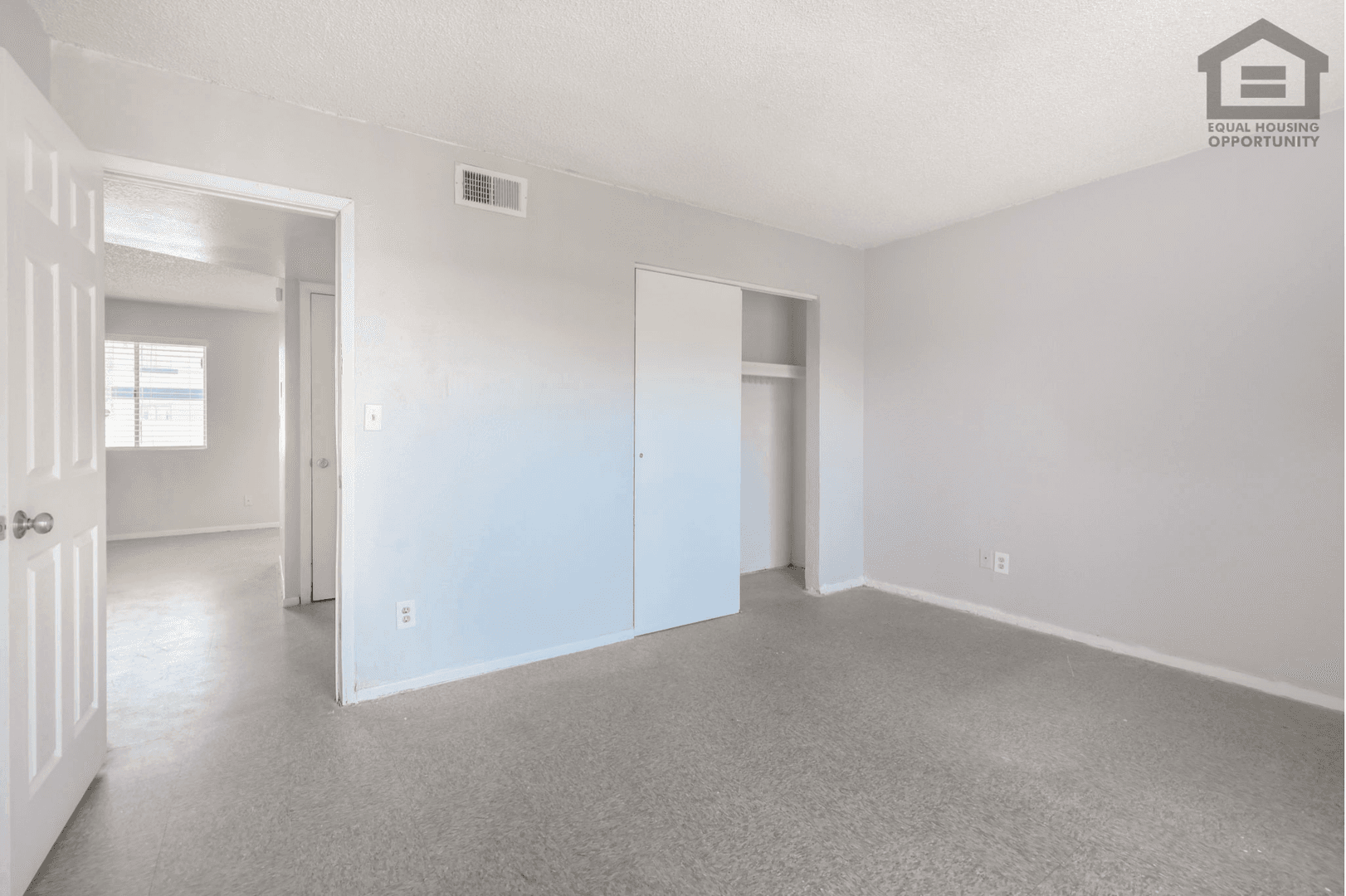 Phoenix Apartment: 15605 N 29th St