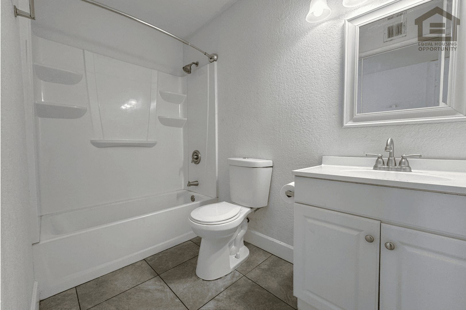 Chandler House: 936 E Flint St