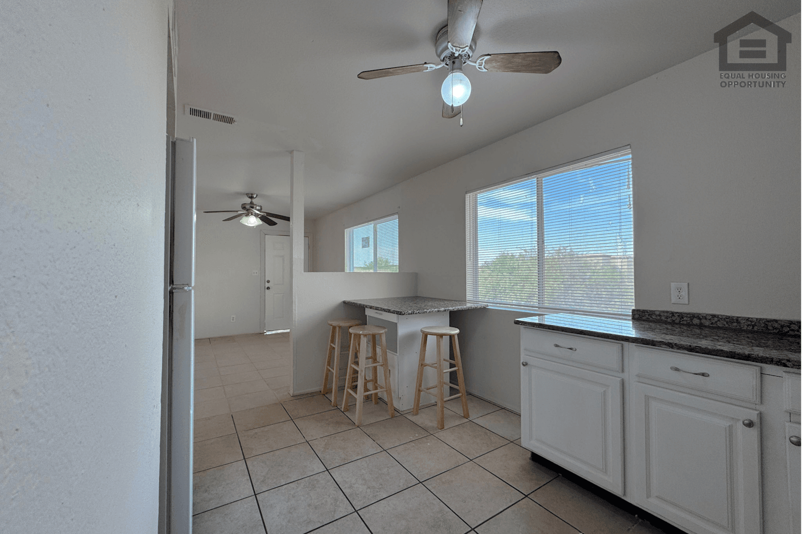 Phoenix Apartment: 641 N 30th St