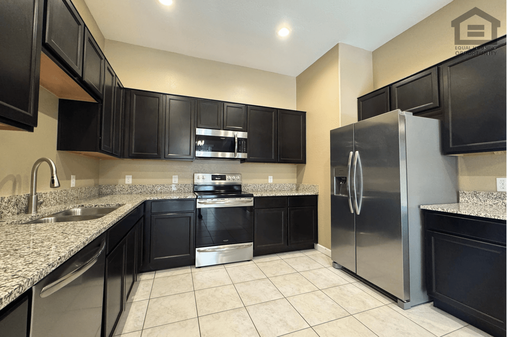 Mesa Townhome: 1367 S Country Club Dr Unit 1193