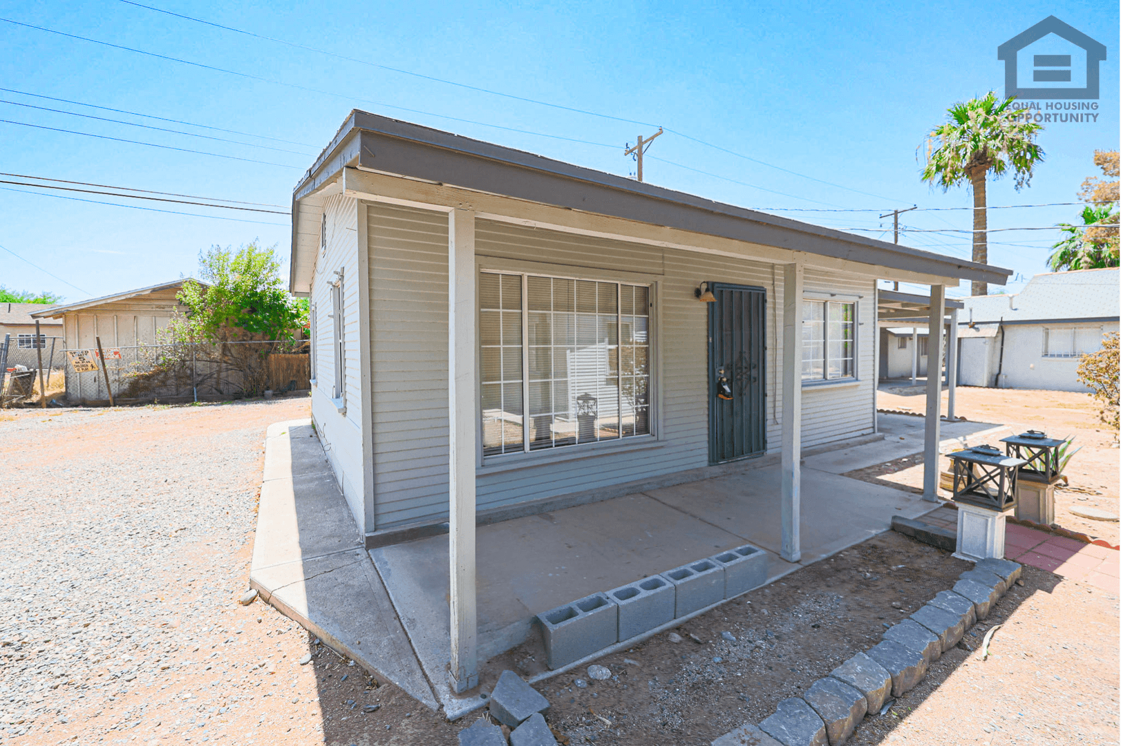 Phoenix Apartment: 3315 E Cambridge Ave