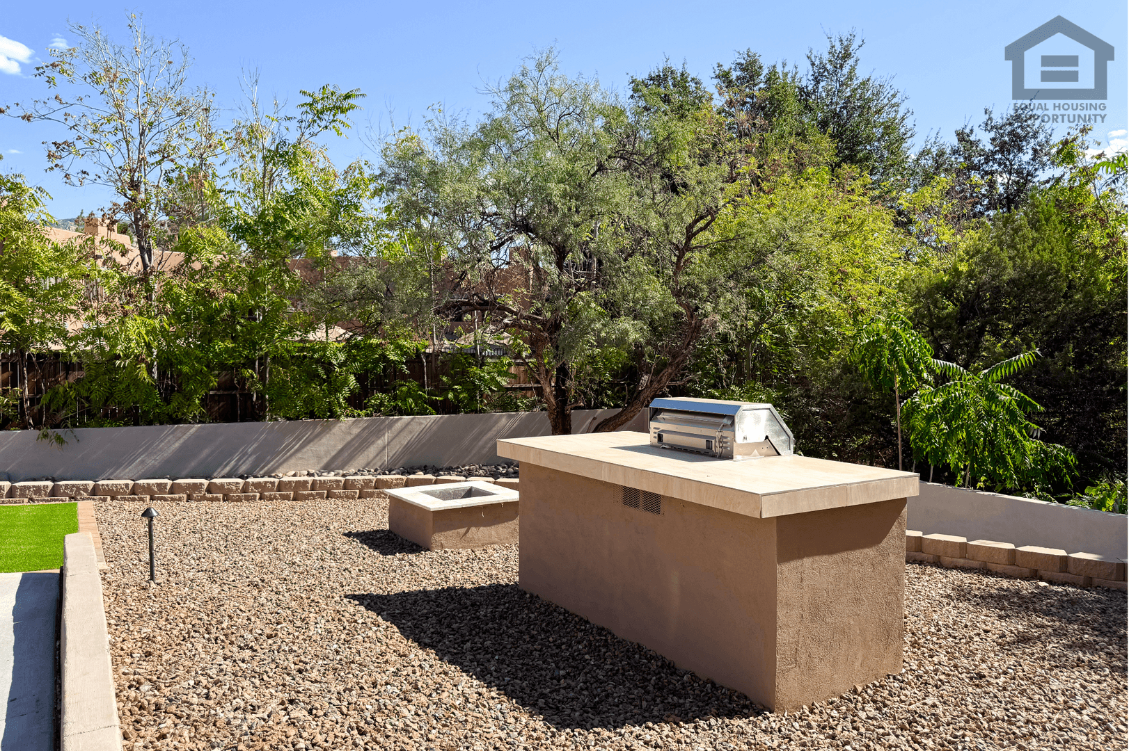 Sedona Apartment: Sugarloaf St