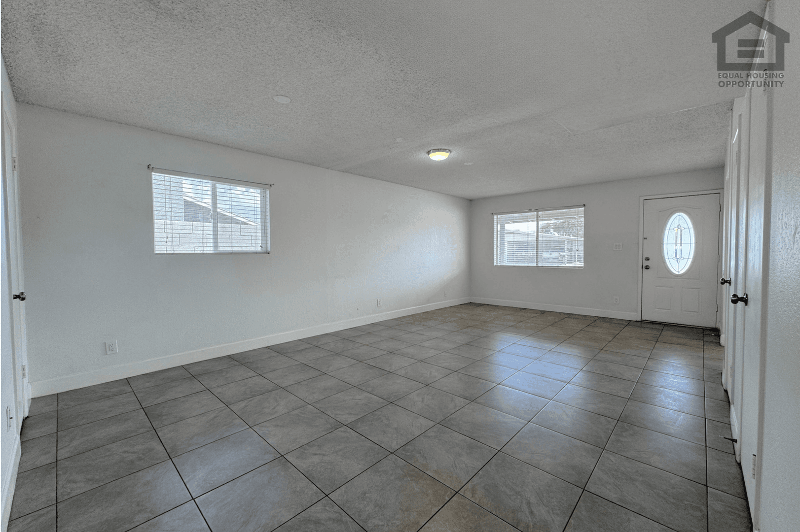 Chandler House: 936 E Flint St