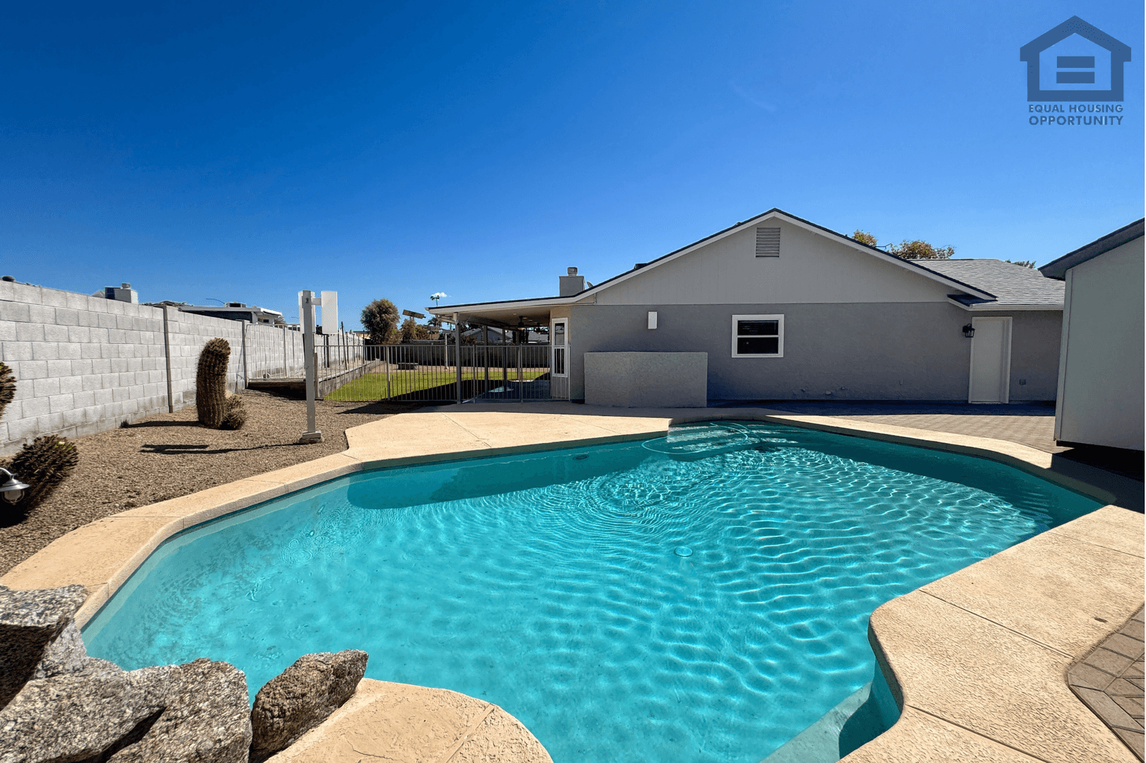 Mesa House: 1735 N Platina Cir