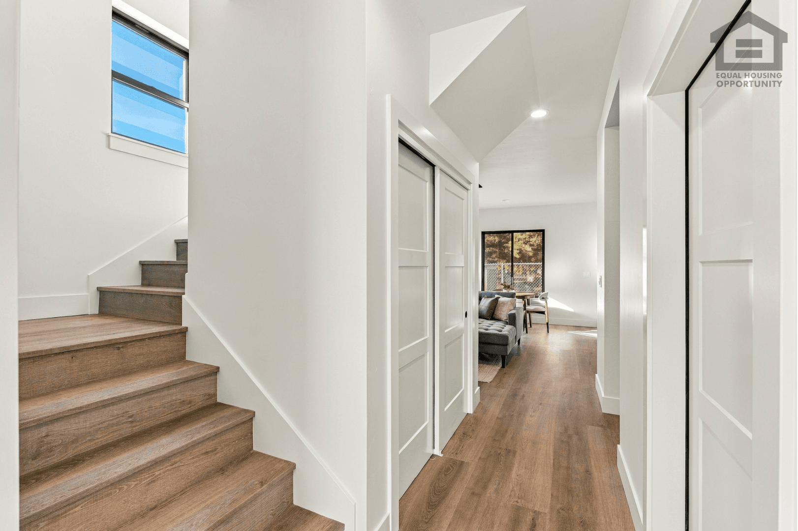 Redmond Apartment: 2035 SW Umatilla Ave