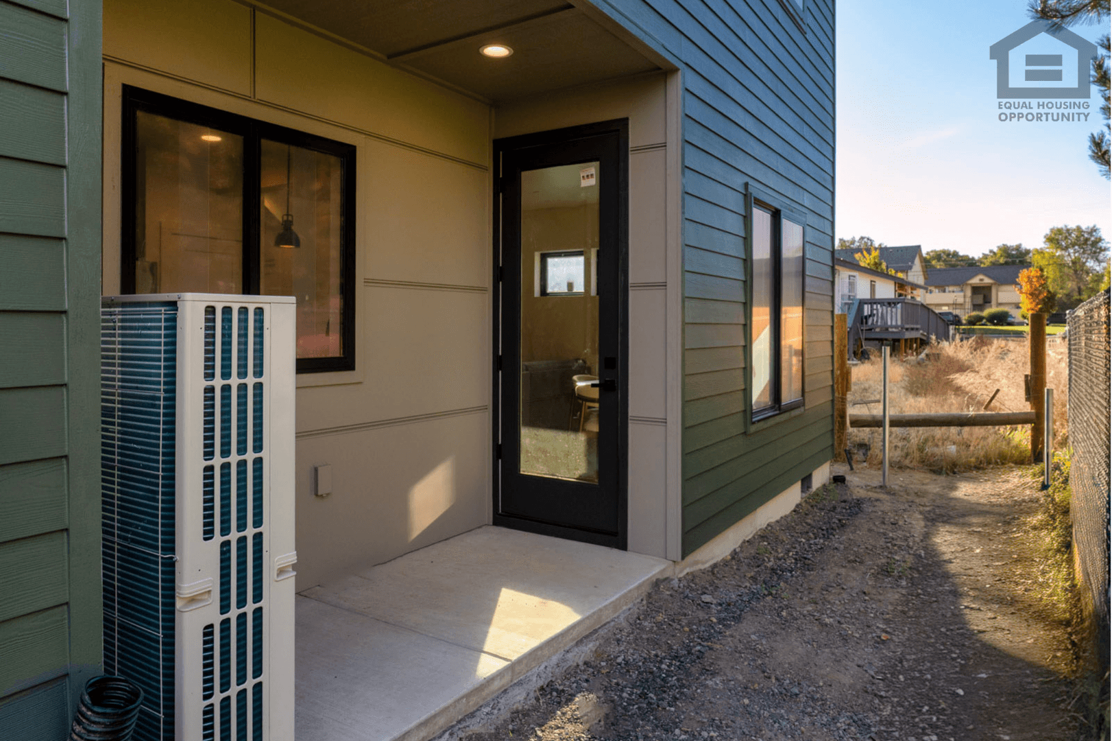 Redmond Apartment: 2035 SW Umatilla Ave