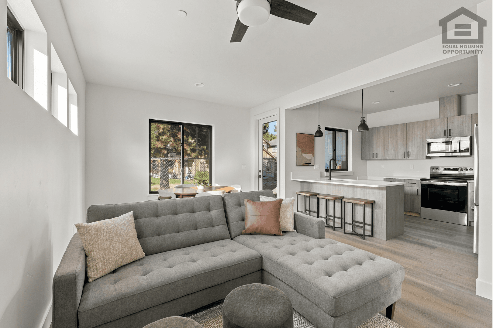 Redmond Apartment: 2035 SW Umatilla Ave
