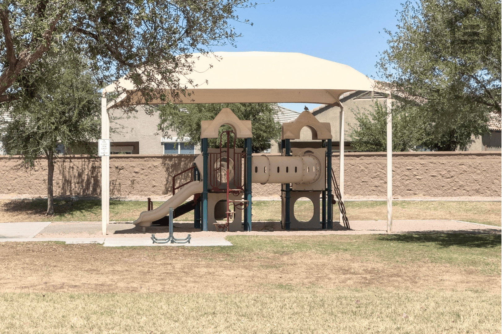 Maricopa House: 41810 W Cheyenne Dr