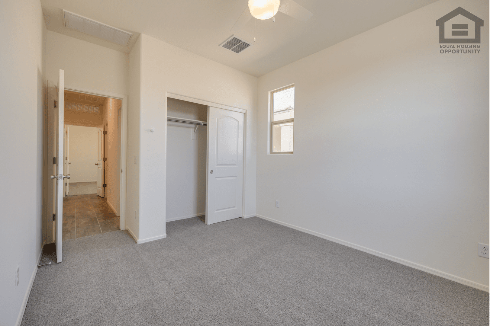 Glendale House: 12338 W Belmont Ave