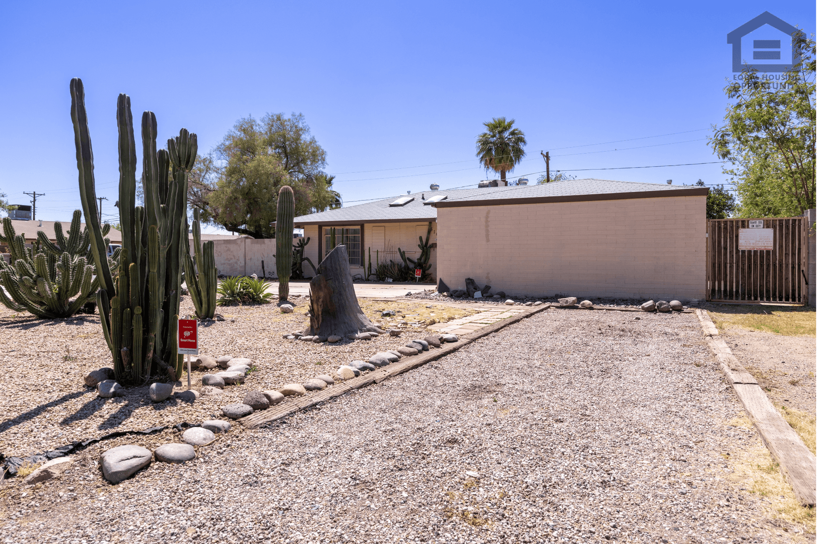 Phoenix House: 5102 N 20th Ave