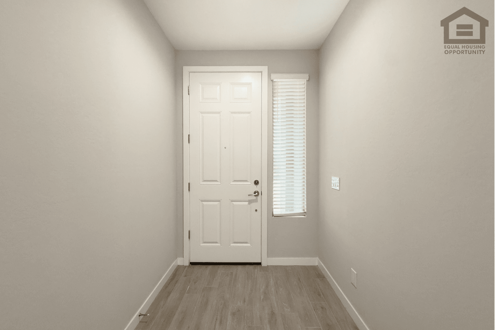 Phoenix House: 231 E Santa Cruz Dr