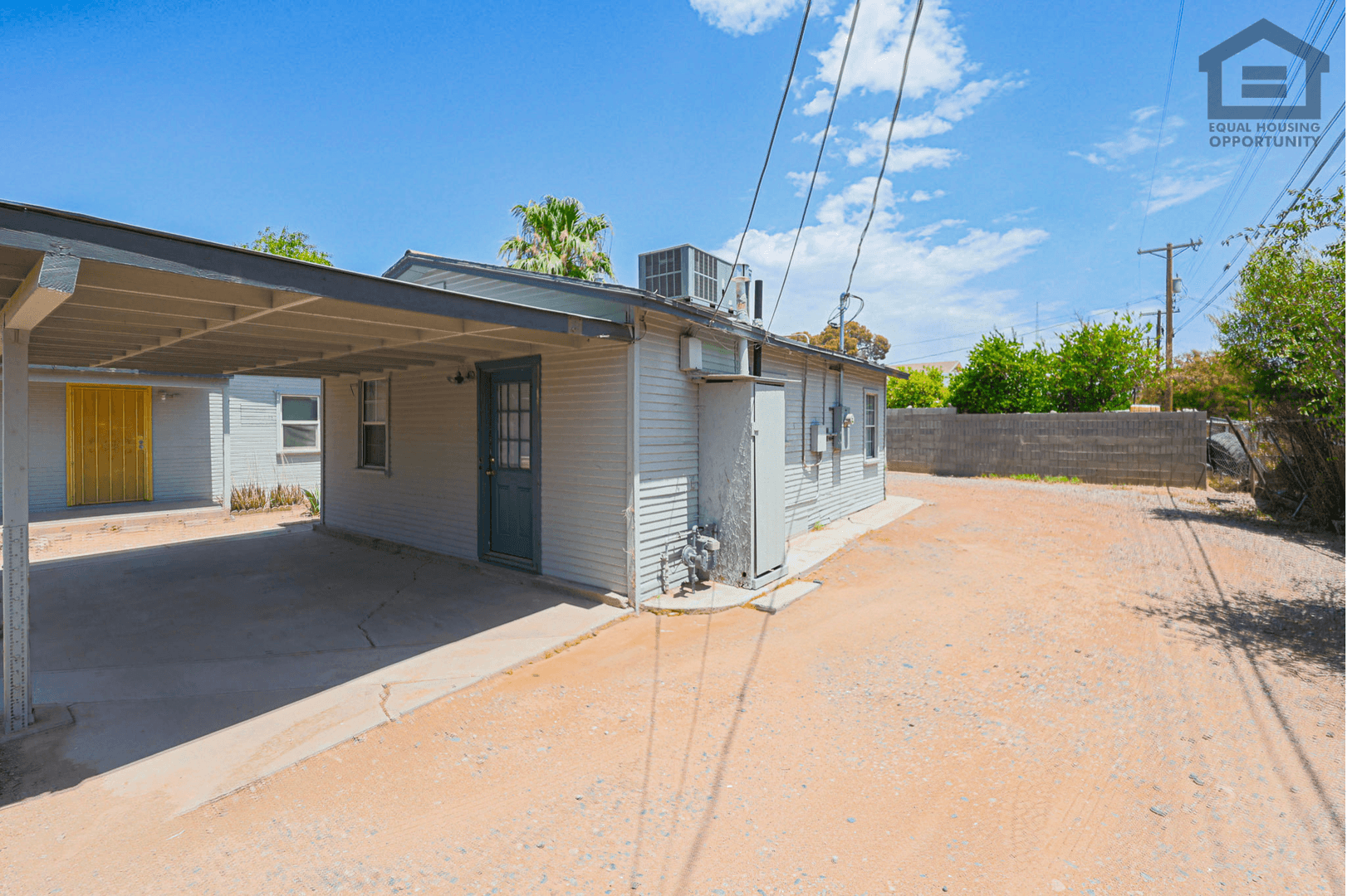 Phoenix Apartment: 3315 E Cambridge Ave