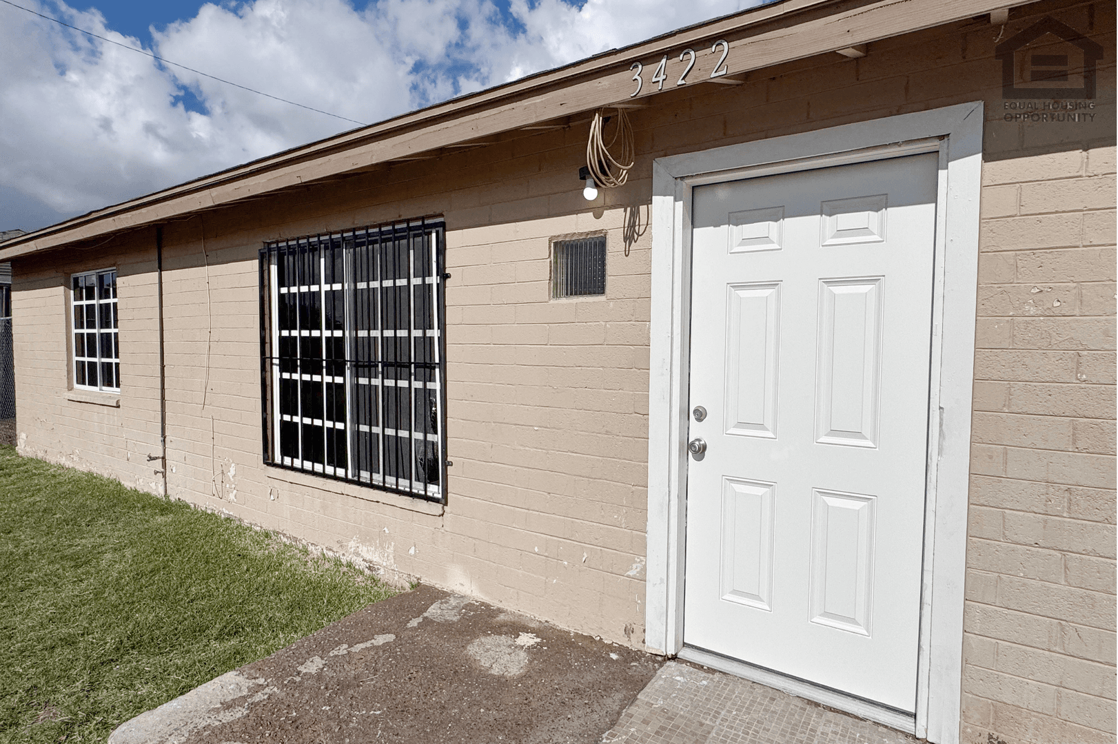 Phoenix House: 3422 E Culver St