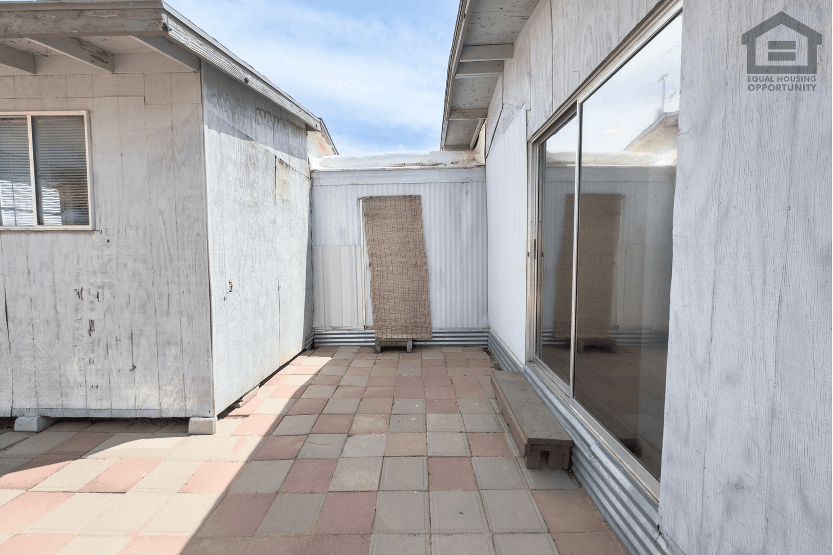 Litchfield Park House: 13522 W Maryland Ave
