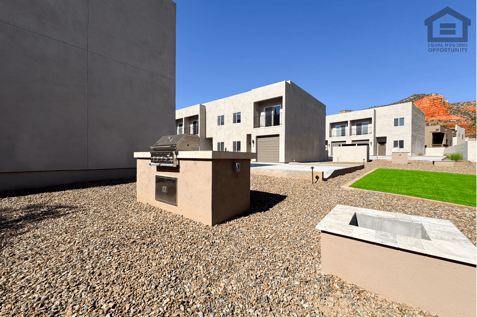 Sedona Apartment: Sugarloaf St