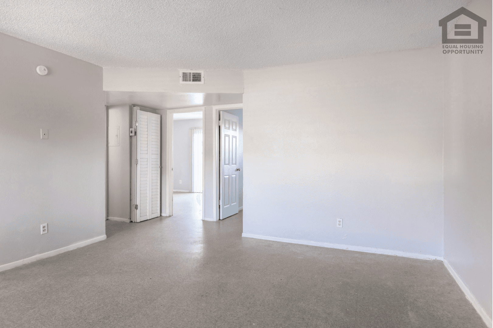 Phoenix Apartment: 15605 N 29th St