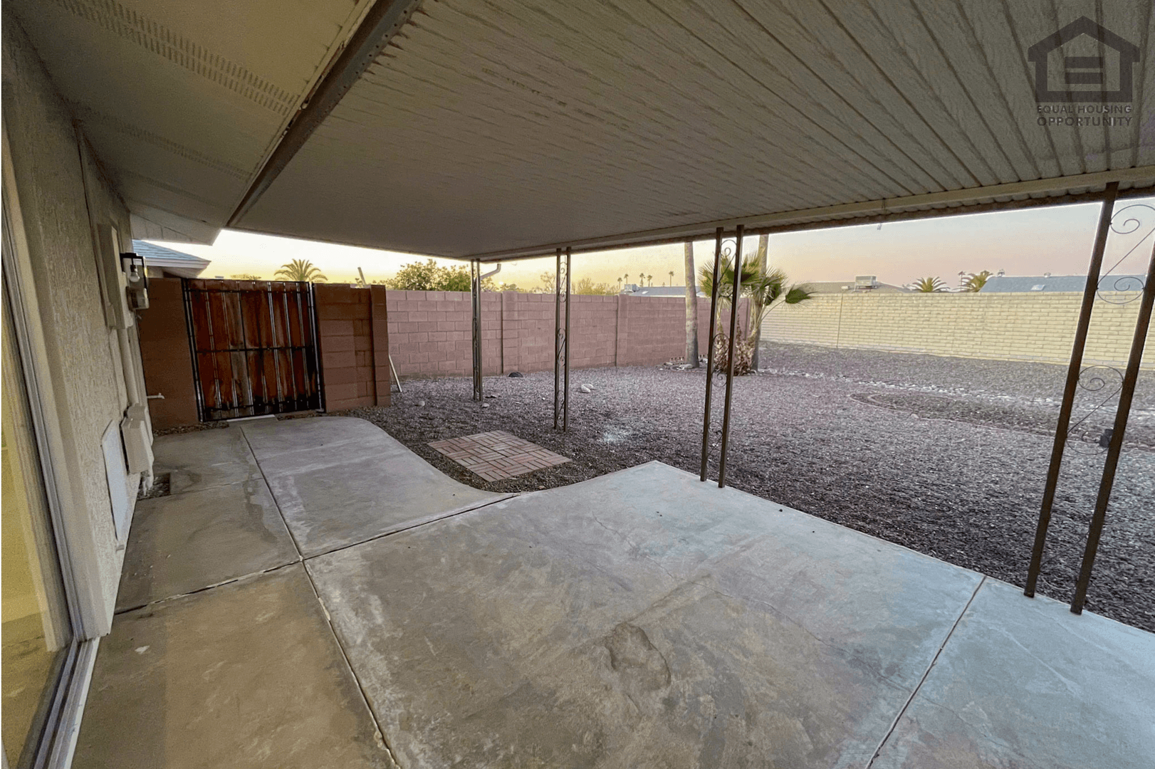 Sun City West House: 20210 N 124th Dr