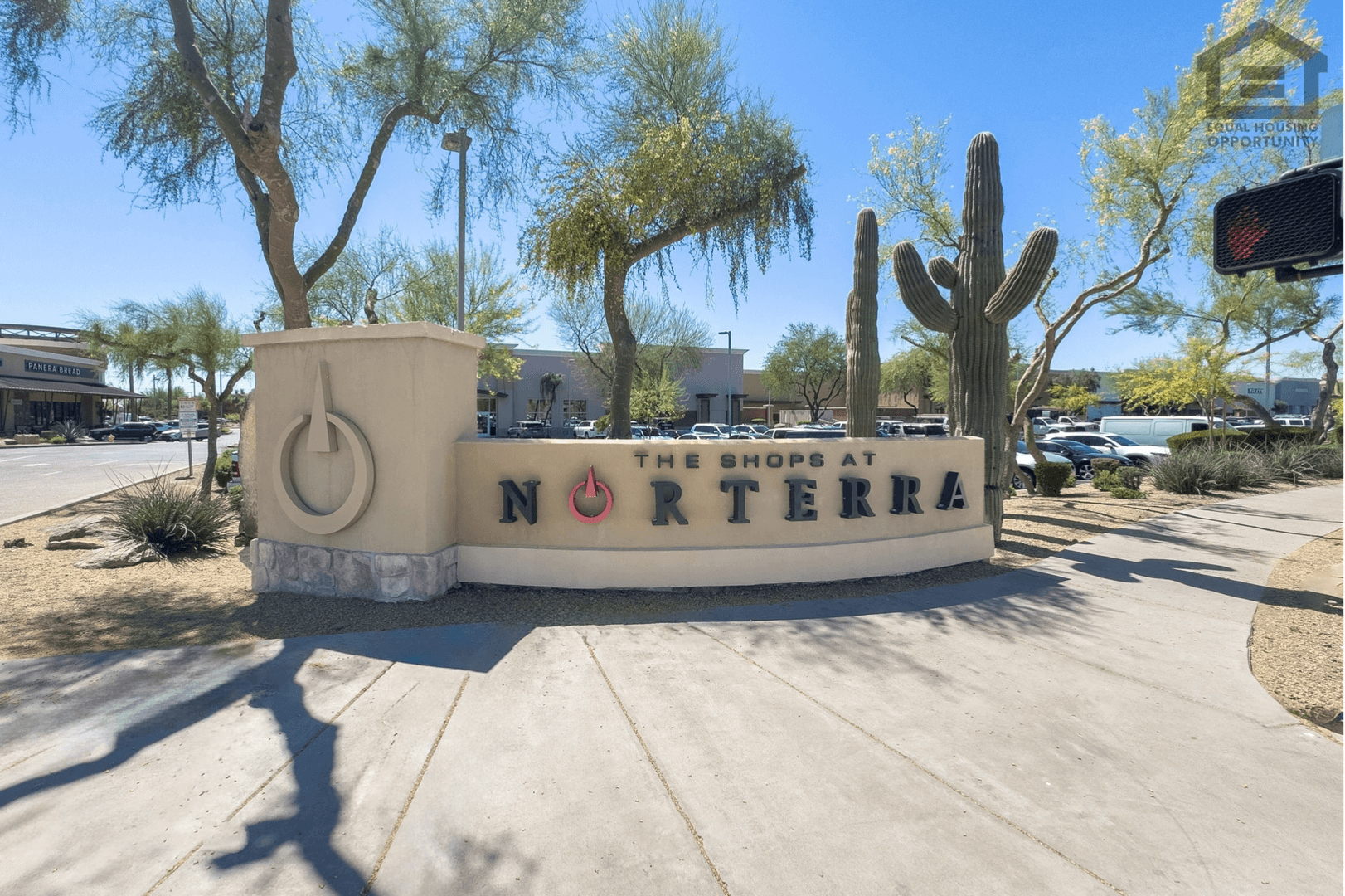 Glendale House: 24025 N 39th Ln