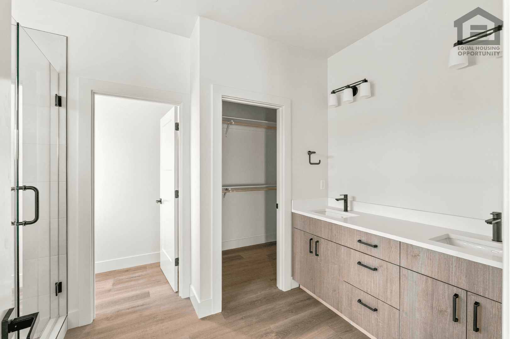 Redmond Apartment: 2035 SW Umatilla Ave