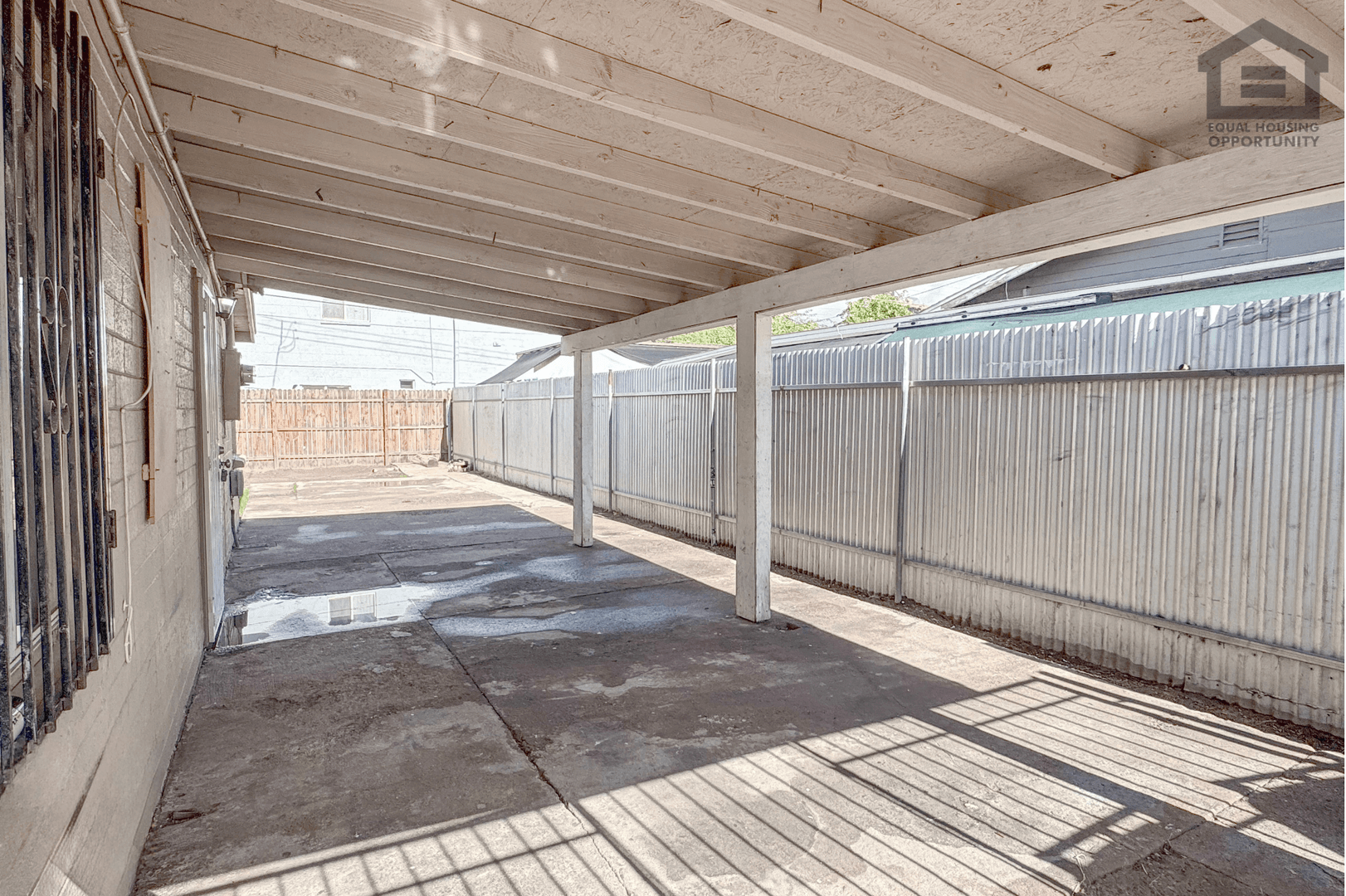 Phoenix House: 3422 E Culver St