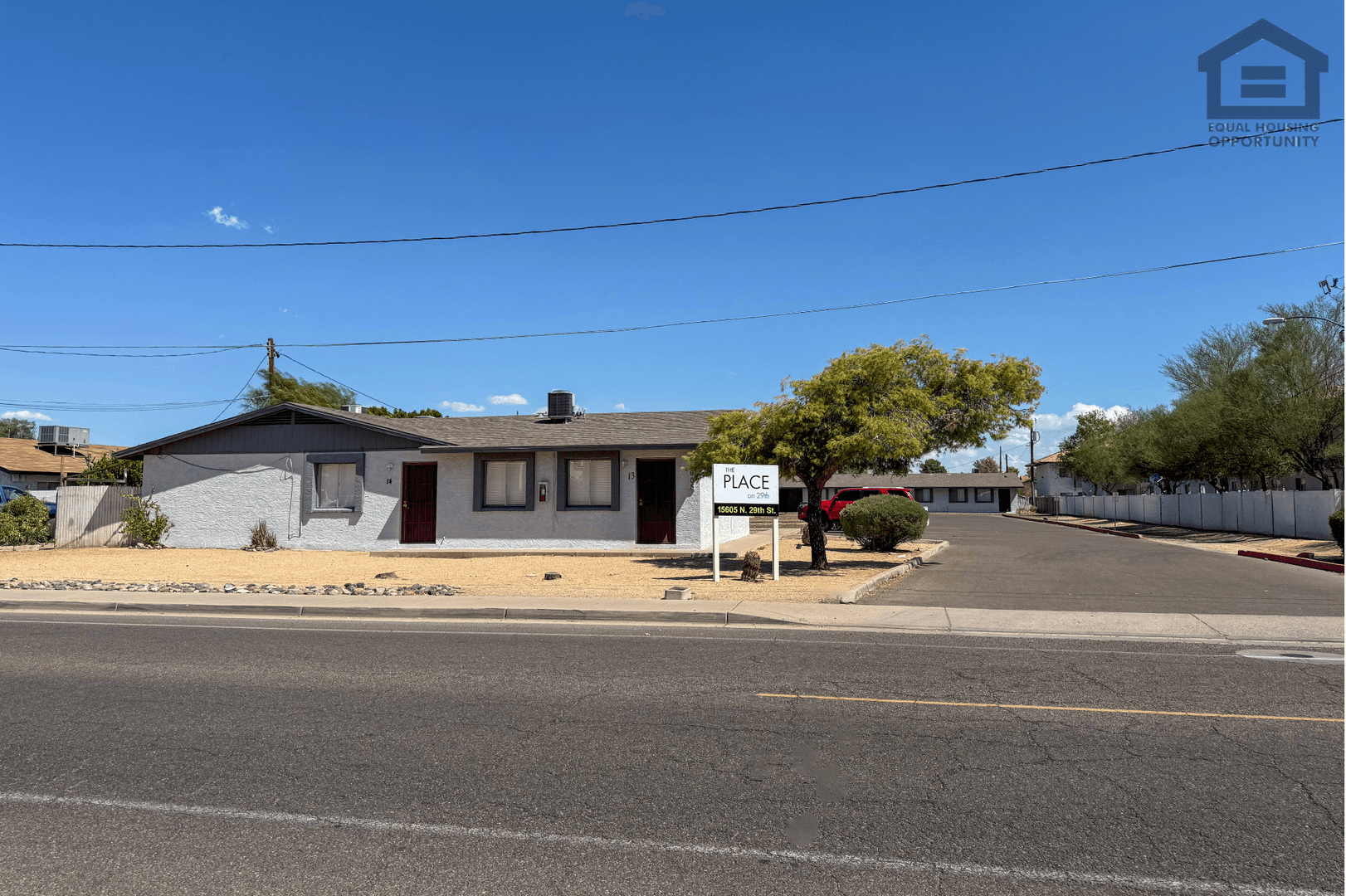 Phoenix Apartment: 15605 N 29th St