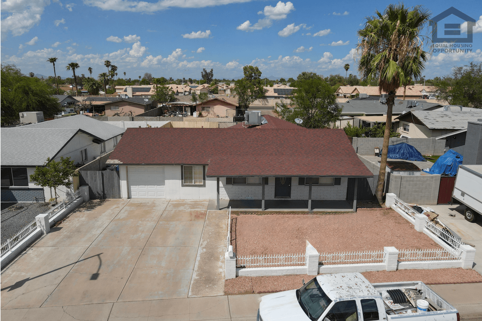Chandler House: 936 E Flint St
