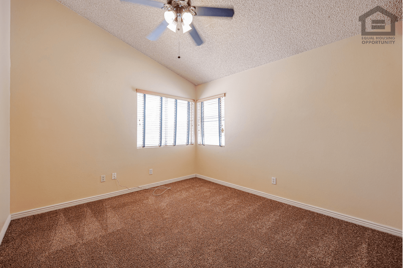 Glendale House: 5727 W Villa Maria Dr